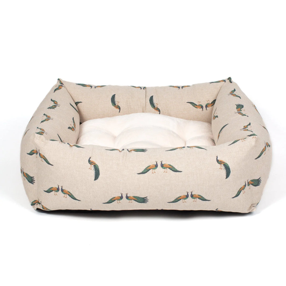 Box Bed For Dogs in Woodlands – Woodland Peacock, Without Personalization pour les activités extérieures