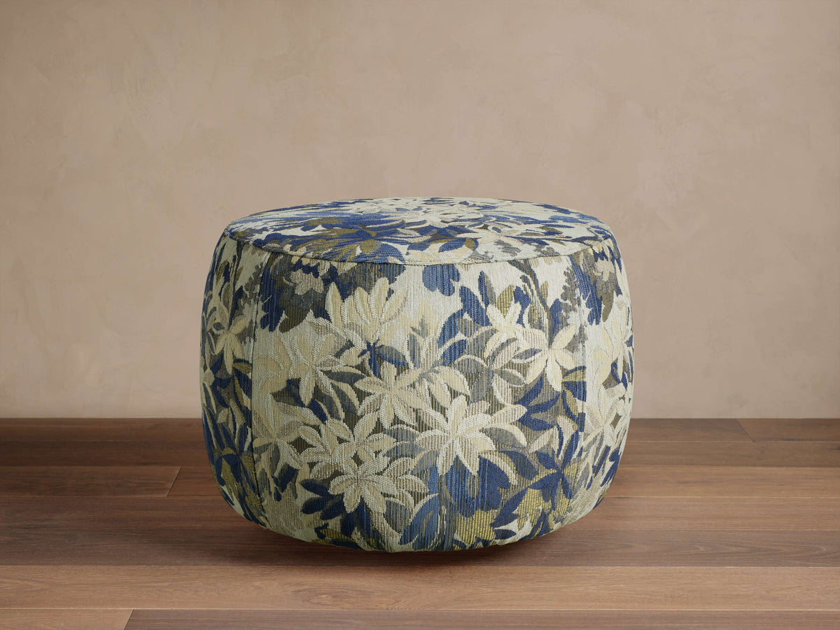 Ryles Ottoman – SAGAMOND INDIGO pour atelier