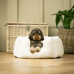 High Wall Bed For Dogs in Calming Anti Anxiety Cream Faux Fur – Without Personalization pour les activités extérieures