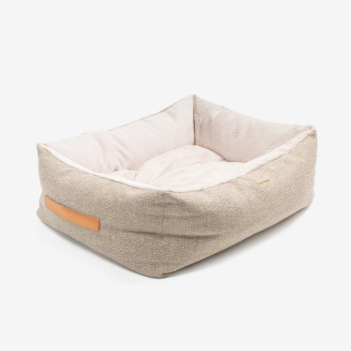 Box Bed in Sandstone – M pour la maison et le jardin