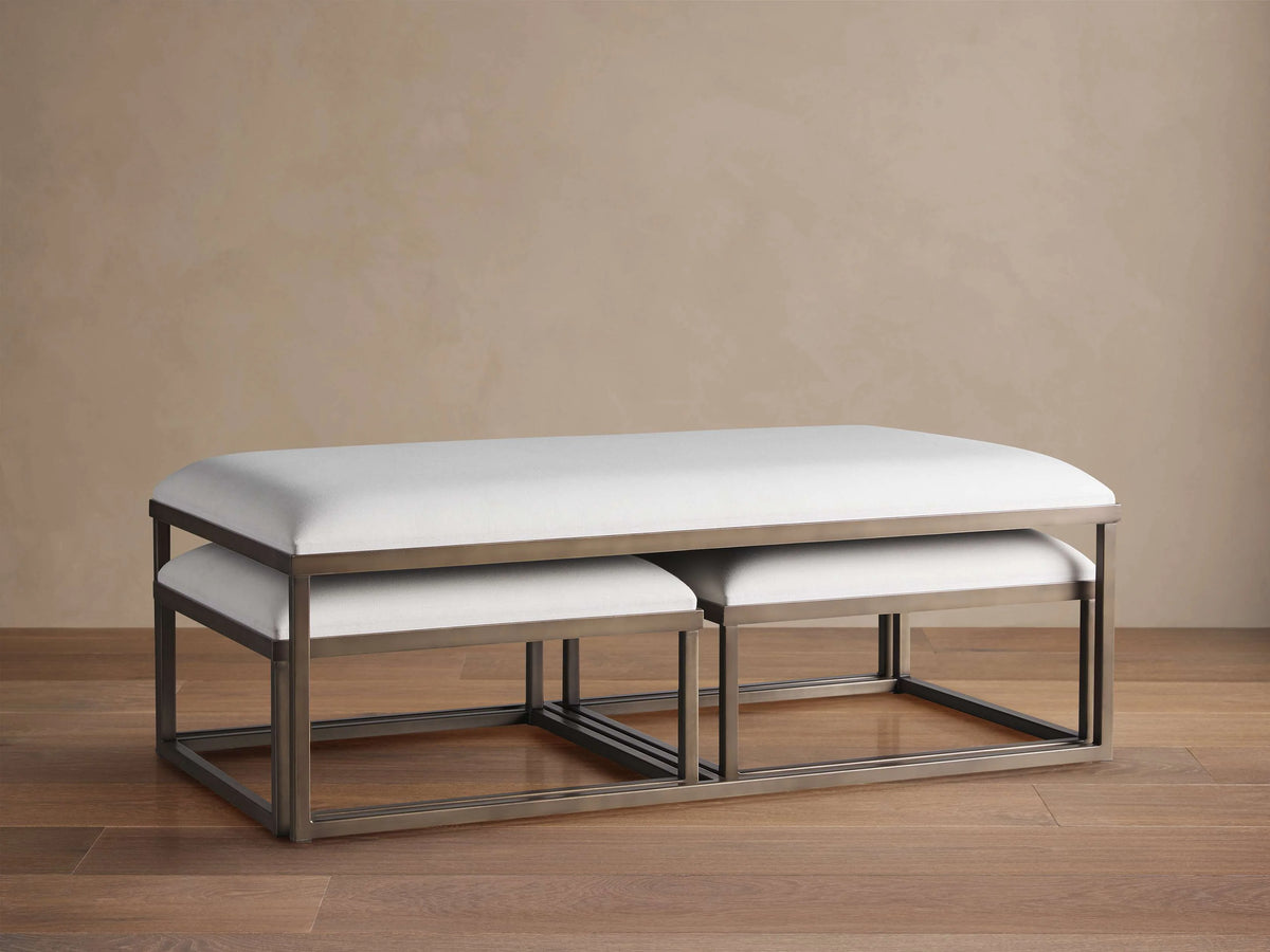 Upholstered Nesting Ottoman – NOMAD SNOW, ANTIQUE BRASS pour atelier