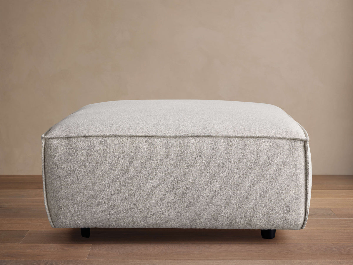 Coburn Ottoman – CUSHING FROST pour atelier